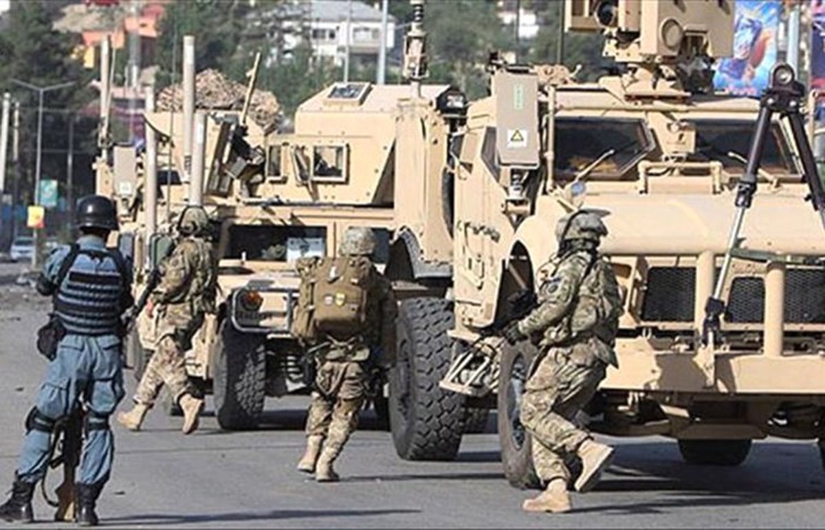 Kabil\'de NATO konvoyuna saldırı: 4 ölü