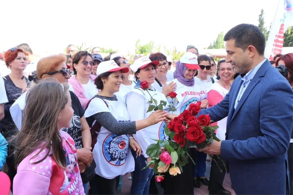 Kuşadası\'nda birikmiş personel alacakları ödendi