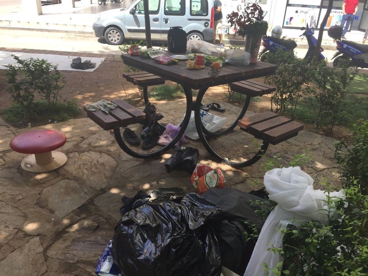 Muratpaşa\'da istila edilen park operasyonu