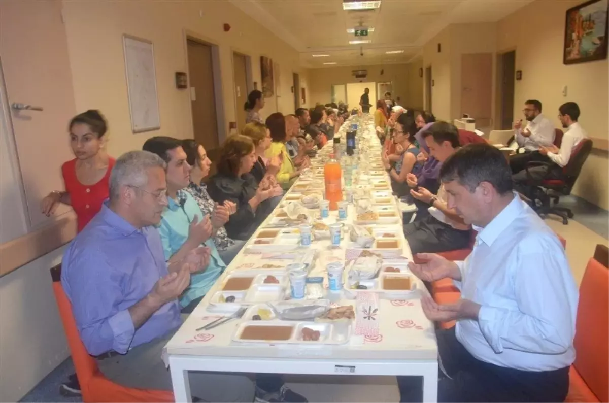 Nazilli Devlet Hastanesi Palyatif Servisi\'nde iftar programı düzenlendi