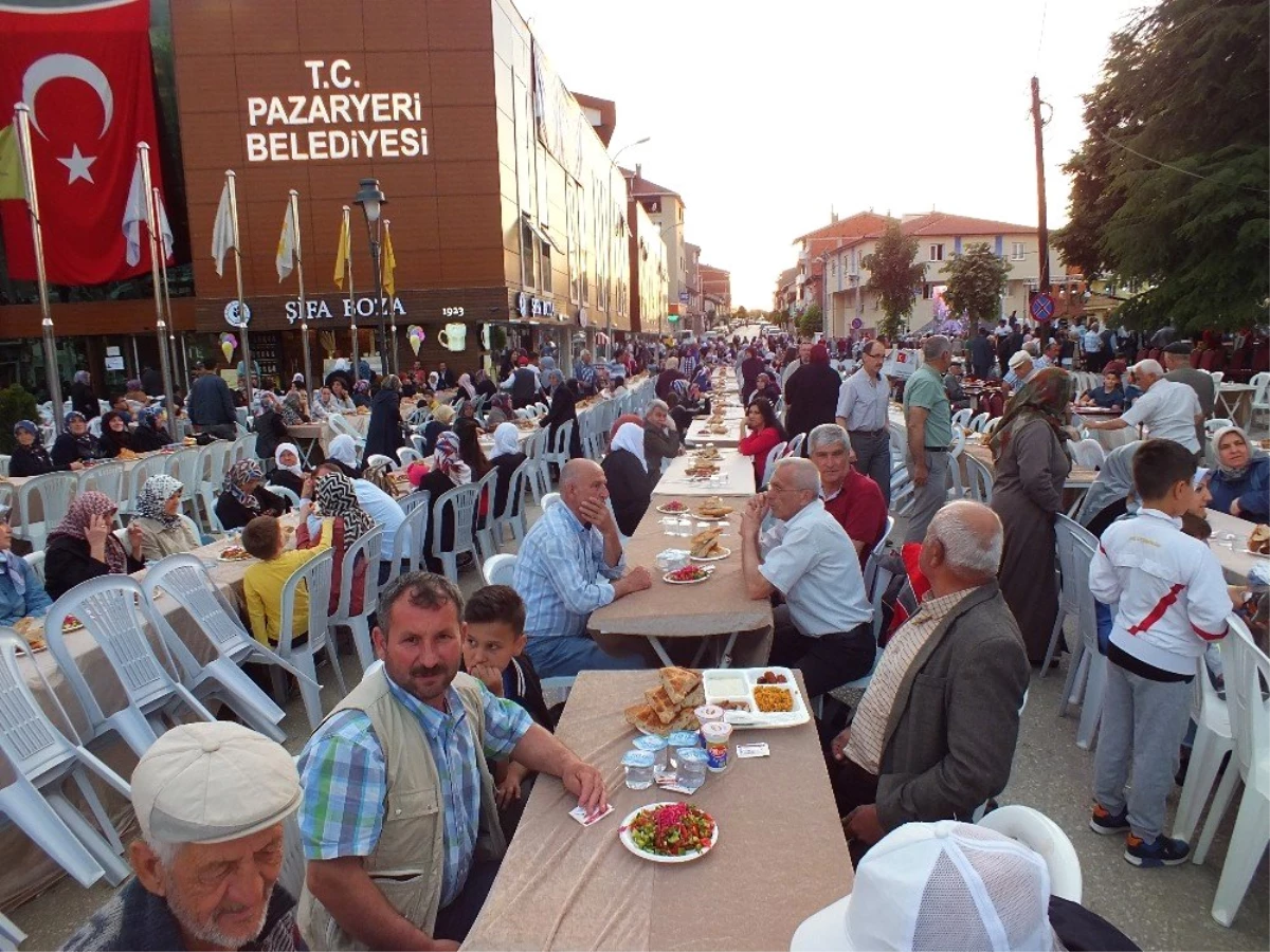 Pazaryeri\'nde 3 bin kişilik iftar