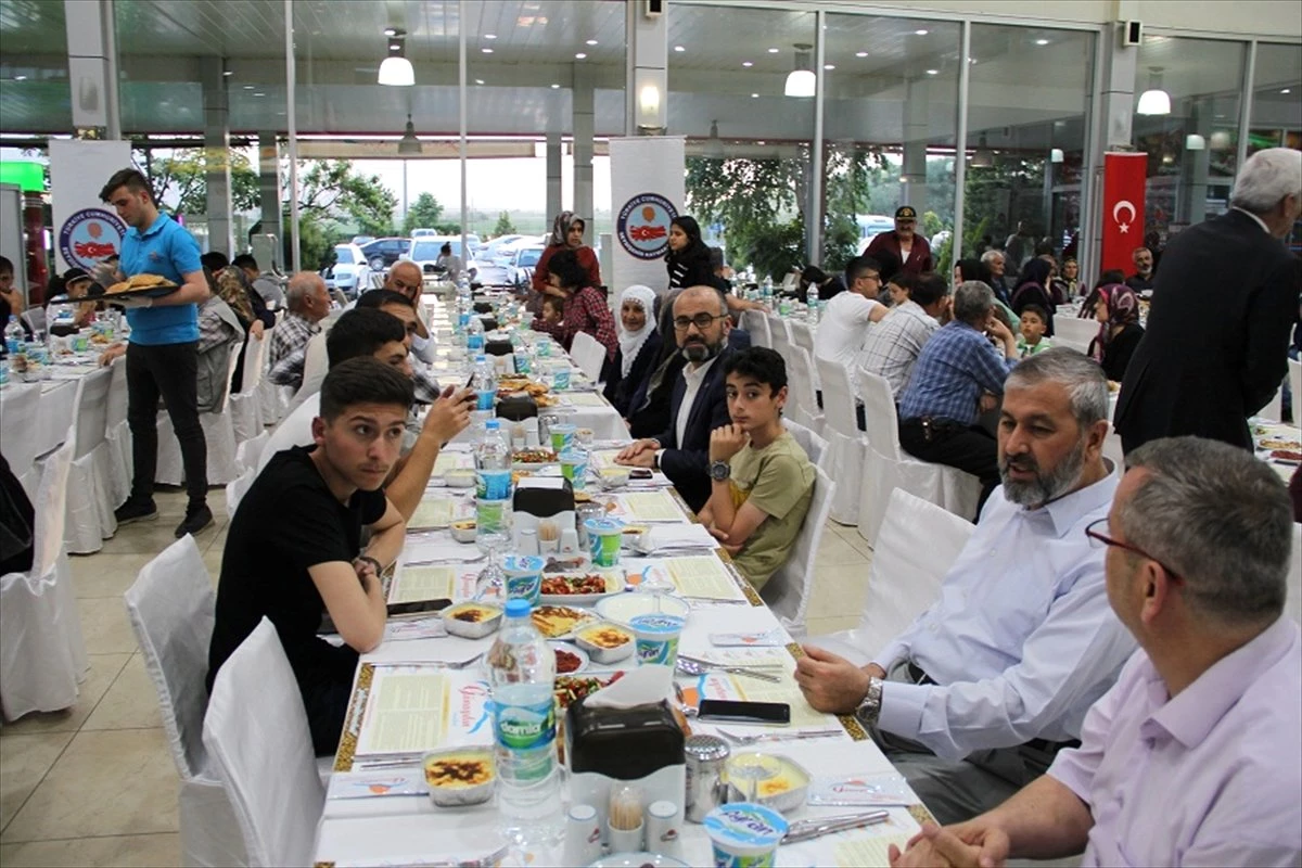 Şehit ve gazi yakınları iftarda buluştu