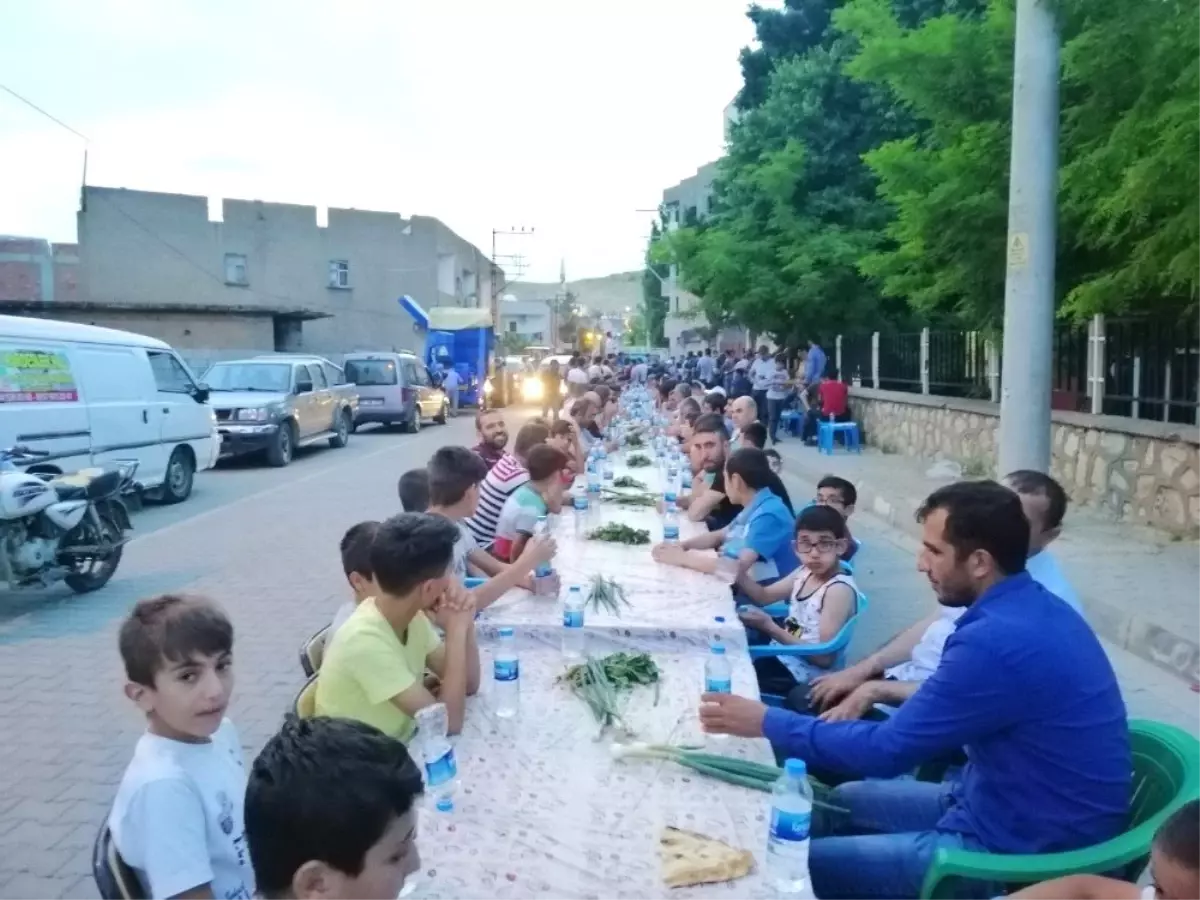 Şeyh Muhammed El-Haznevi ölüm yıl dönümünde dualarla anıldı