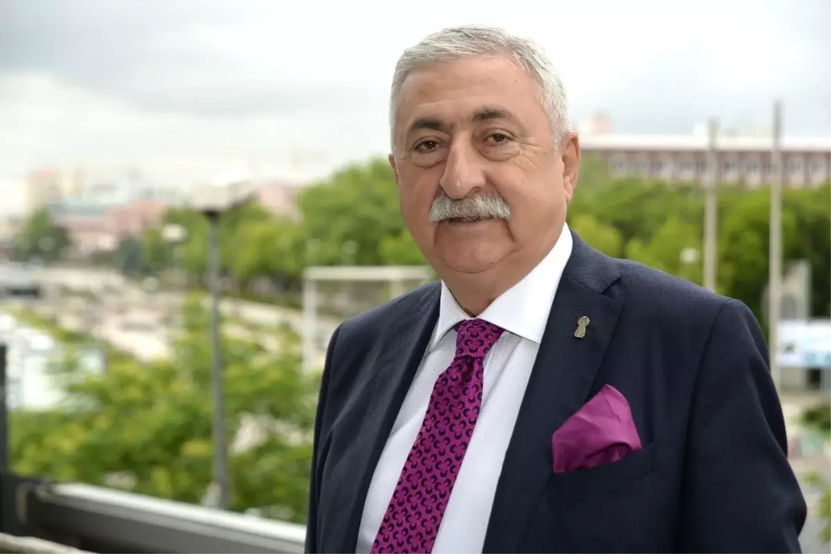 TESK Başkanı Palandöken: "Bayramda bilet ve otel fiyatları cep yakıyor"