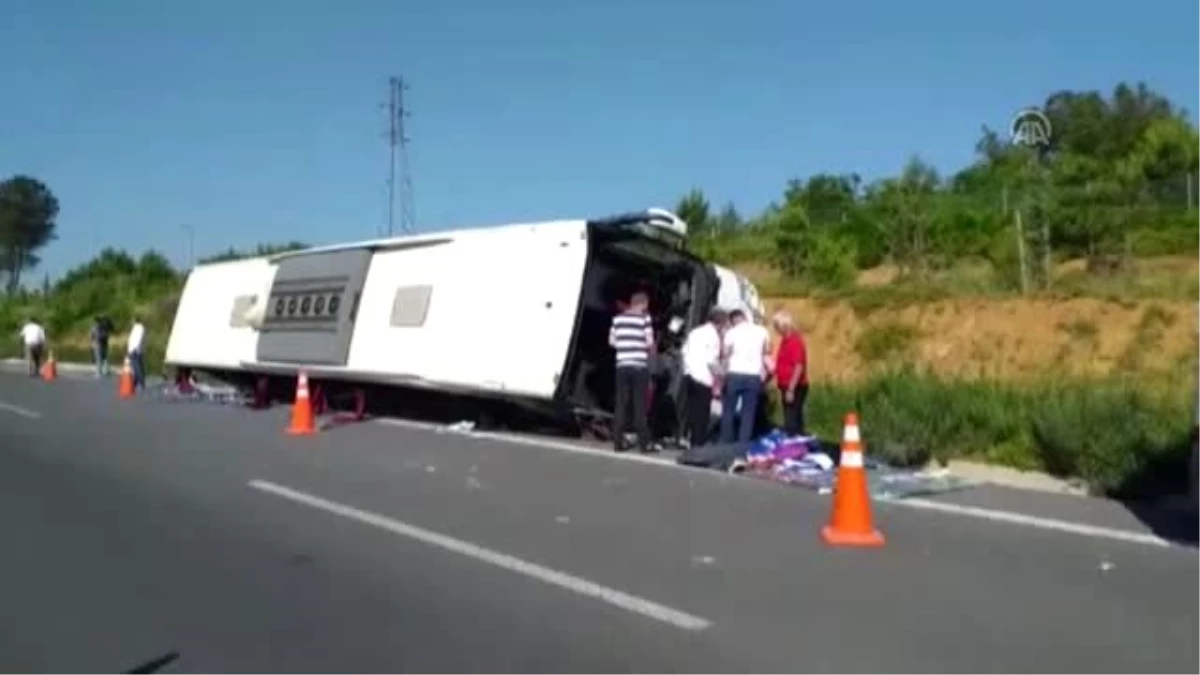 Ümraniye\'de trafik kazası: 1 ölü, 8 yaralı (2)