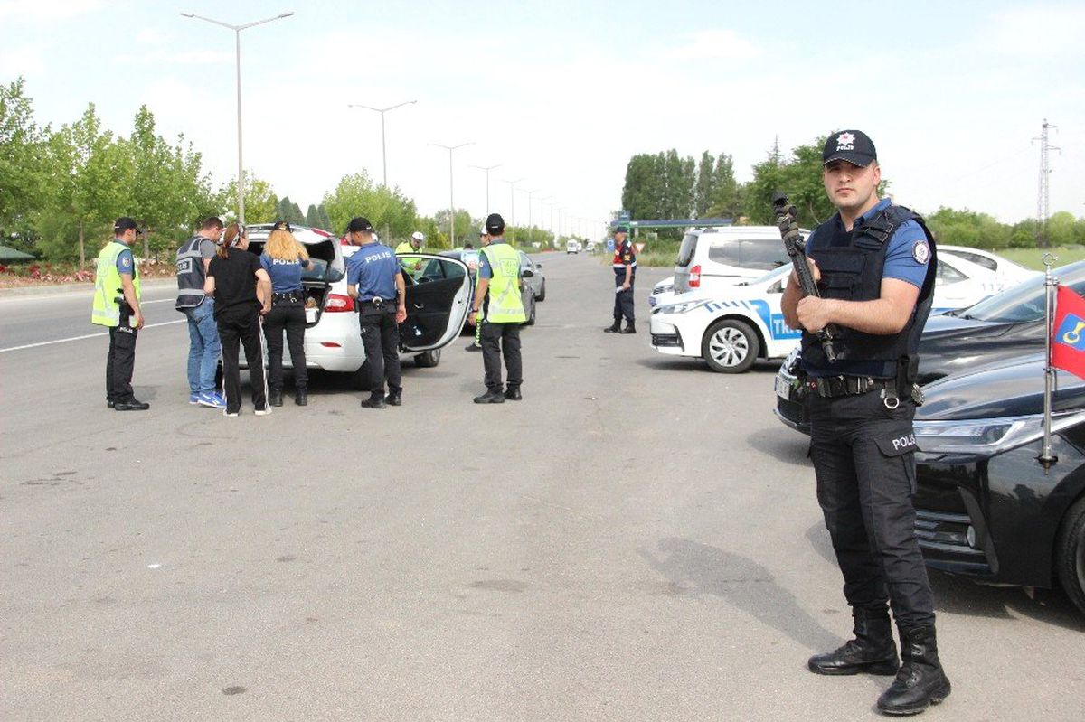 Vali Meral: "Karaman genelinde güvenli trafik için tüm tedbirleri aldık"