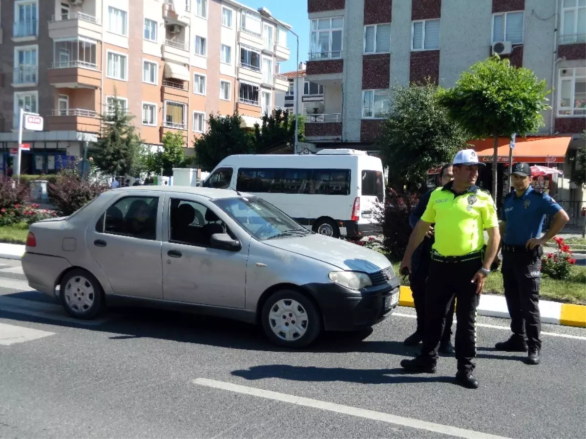 Yaya geçidinde aracın çarptığı öğrenci yaralandı