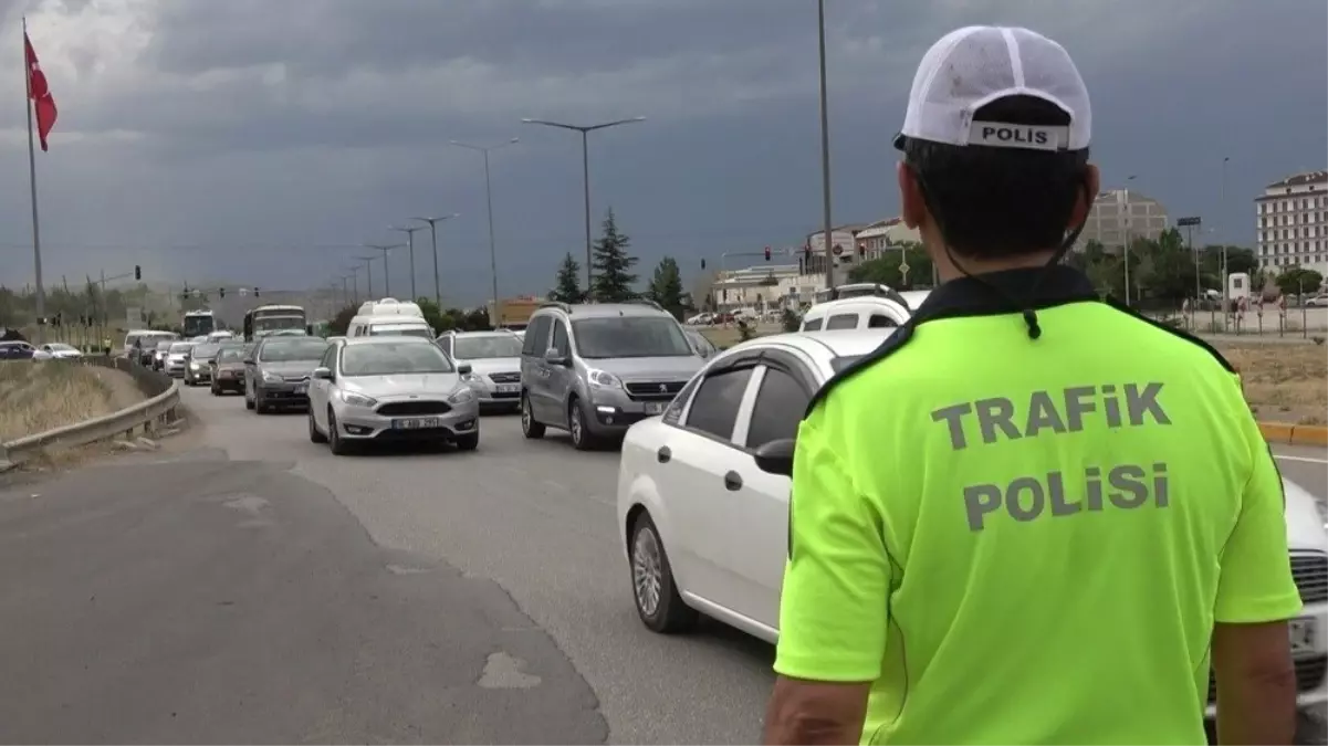 43 ilin geçiş noktasında Ramazan Bayramı yoğunluğu yaşanıyor