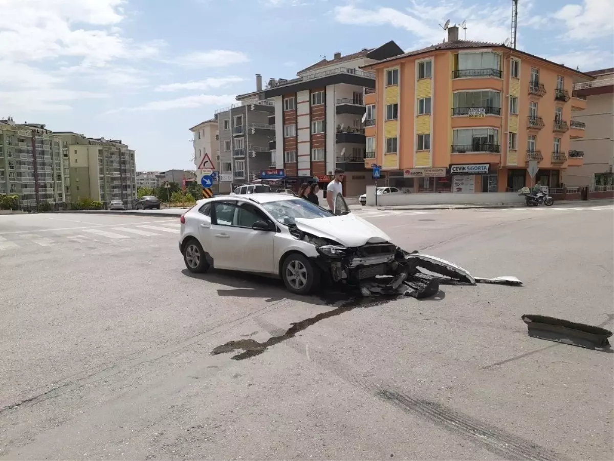 Ankara\'da aynı cadde de, aynı şekilde kazalar meydana geldi