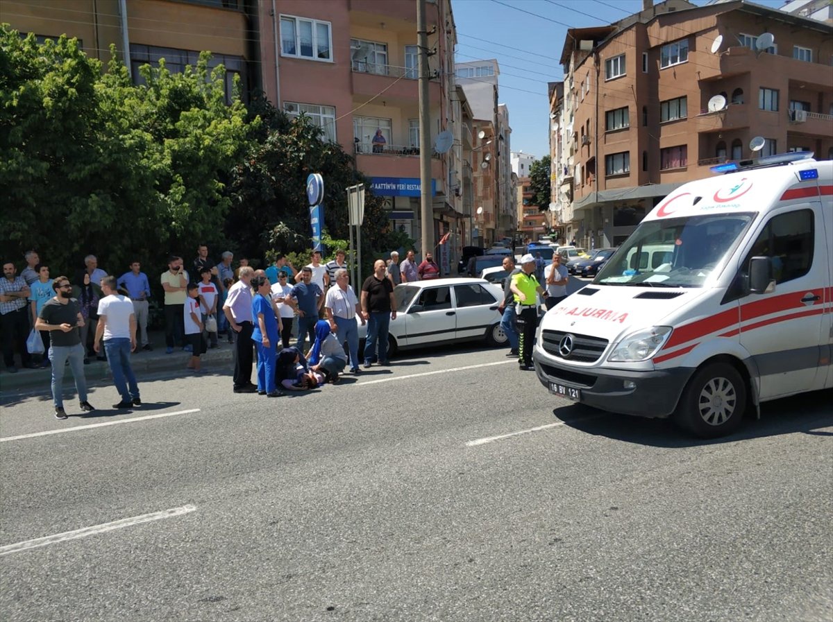 Aynı yerdeki iki kazada iki yaya yaralandı