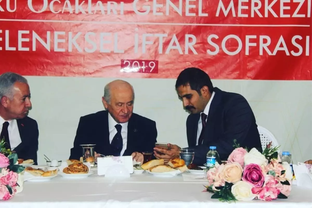 Bahçeli, Ülkü Ocakları iftarında