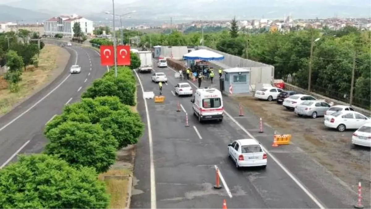 Bingöl\'de drone\'lu bayram trafiği denetimi