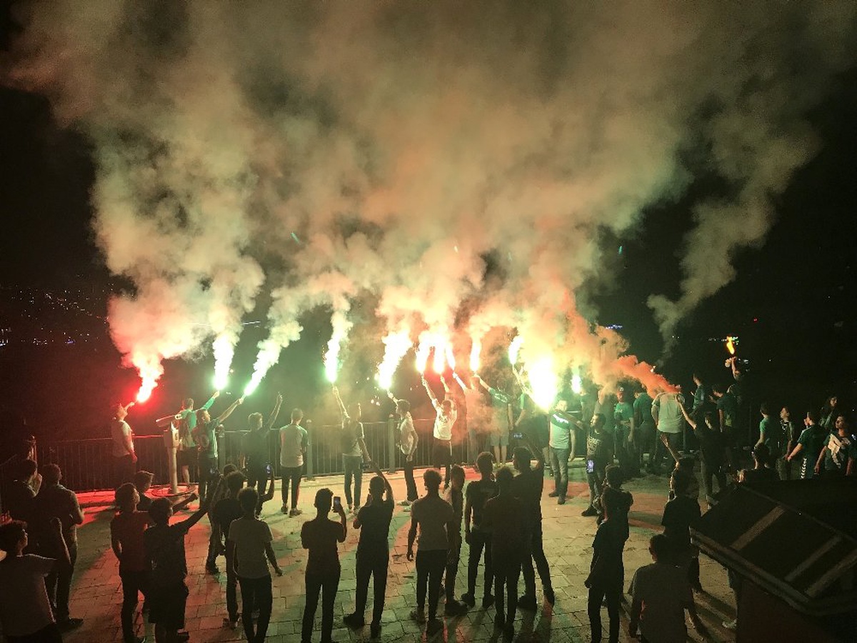 Bursasporlu taraftarlardan buruk kutlama