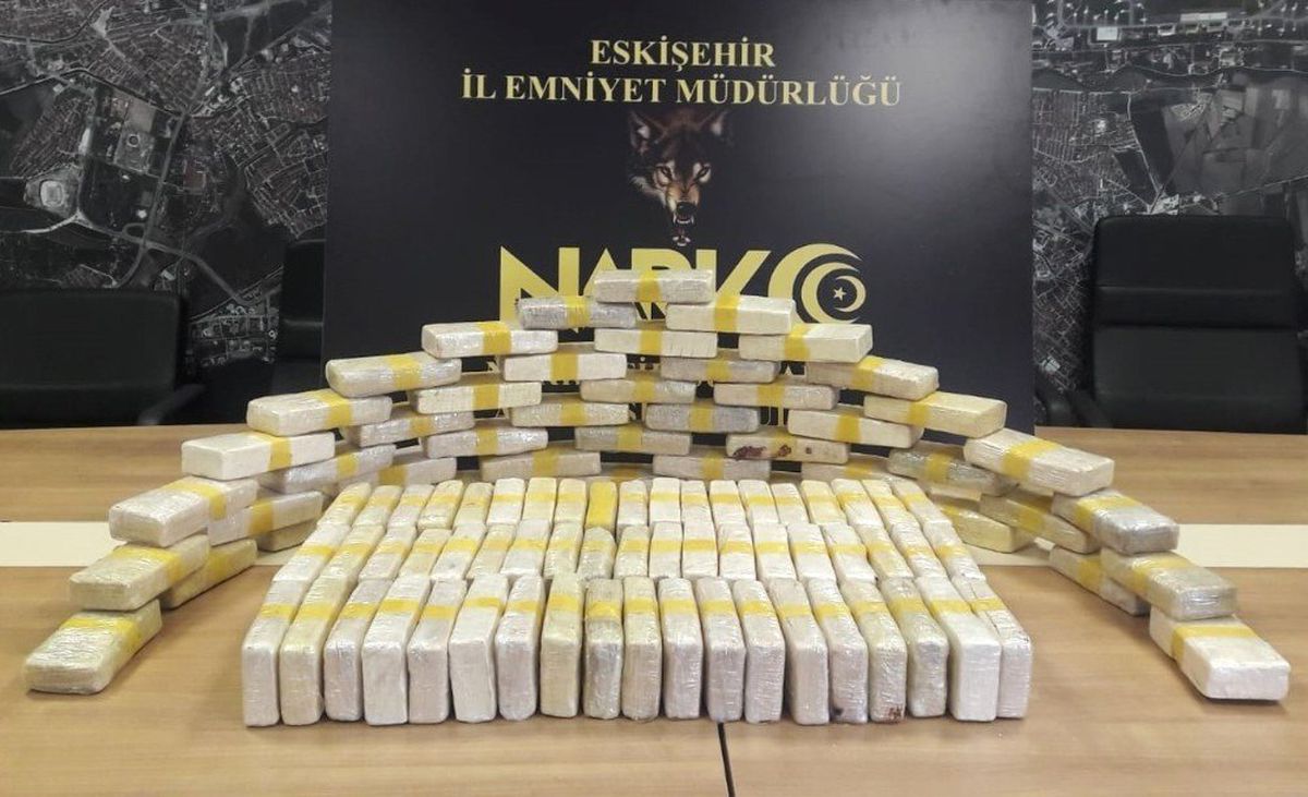 Eroine \'baharat\' kamuflesi: 52 kilo 700 gram eroin ele geçirildi