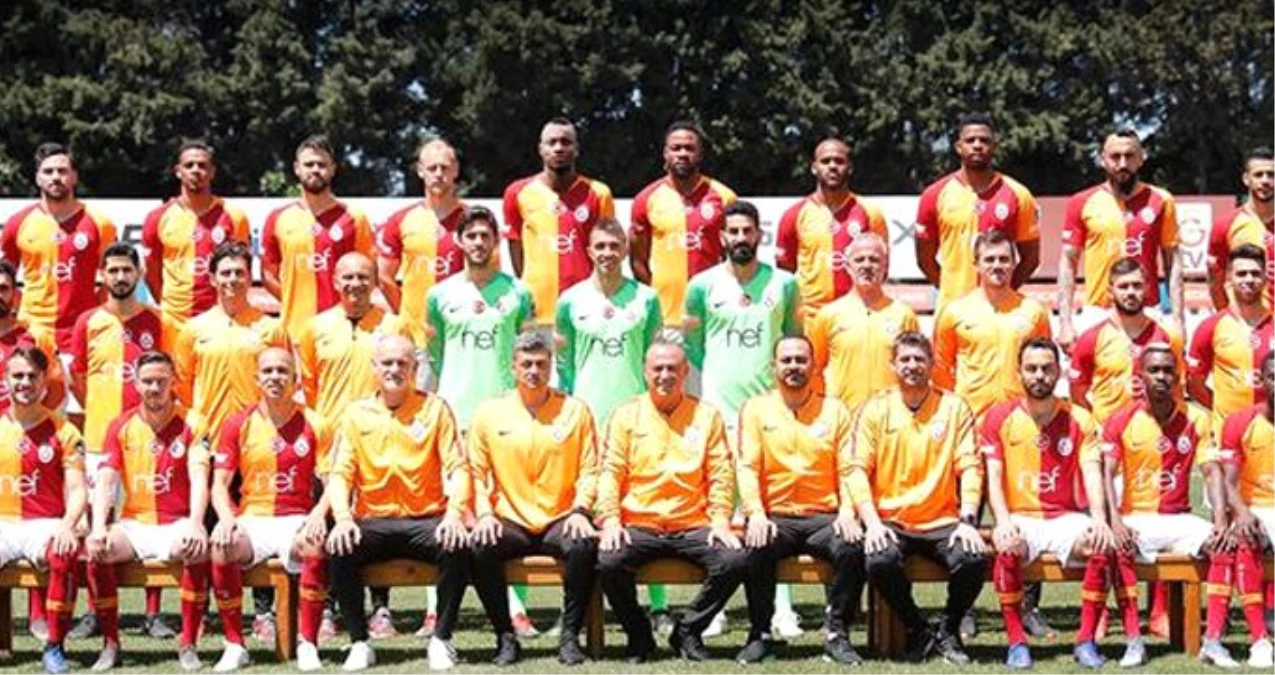 Galatasaray\'ın şampiyonluk posterinde Diagne sürprizi