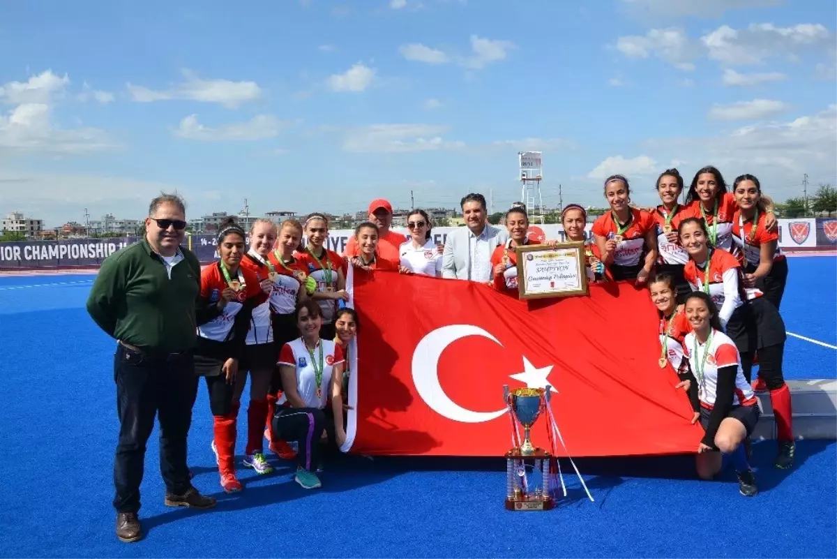 Hokey Avrupa Şampiyonasında Türkiye rüzgarı esecek