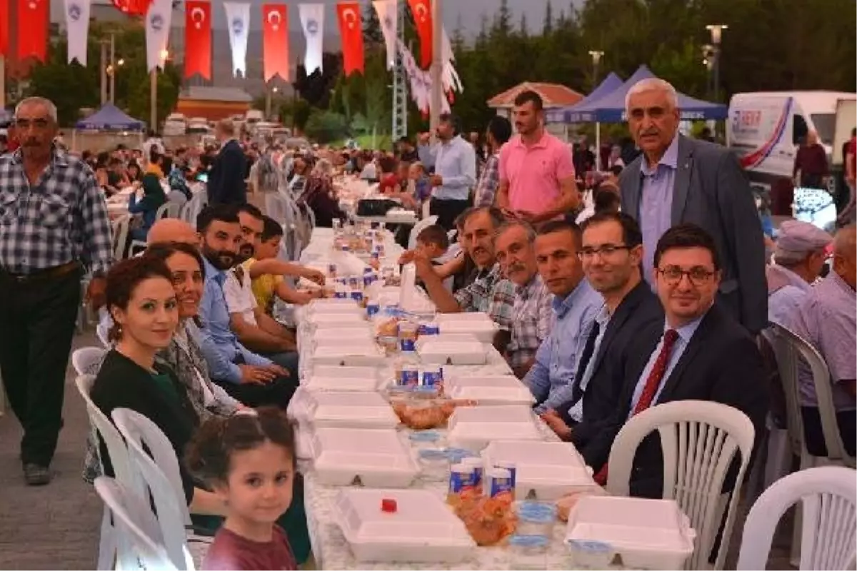 Kalecikte 5 bin kişi iftarda buluştu