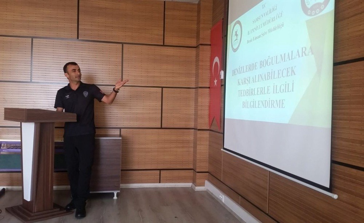 Polis kurbağa adamlar 500 öğrenciye seminer verdi