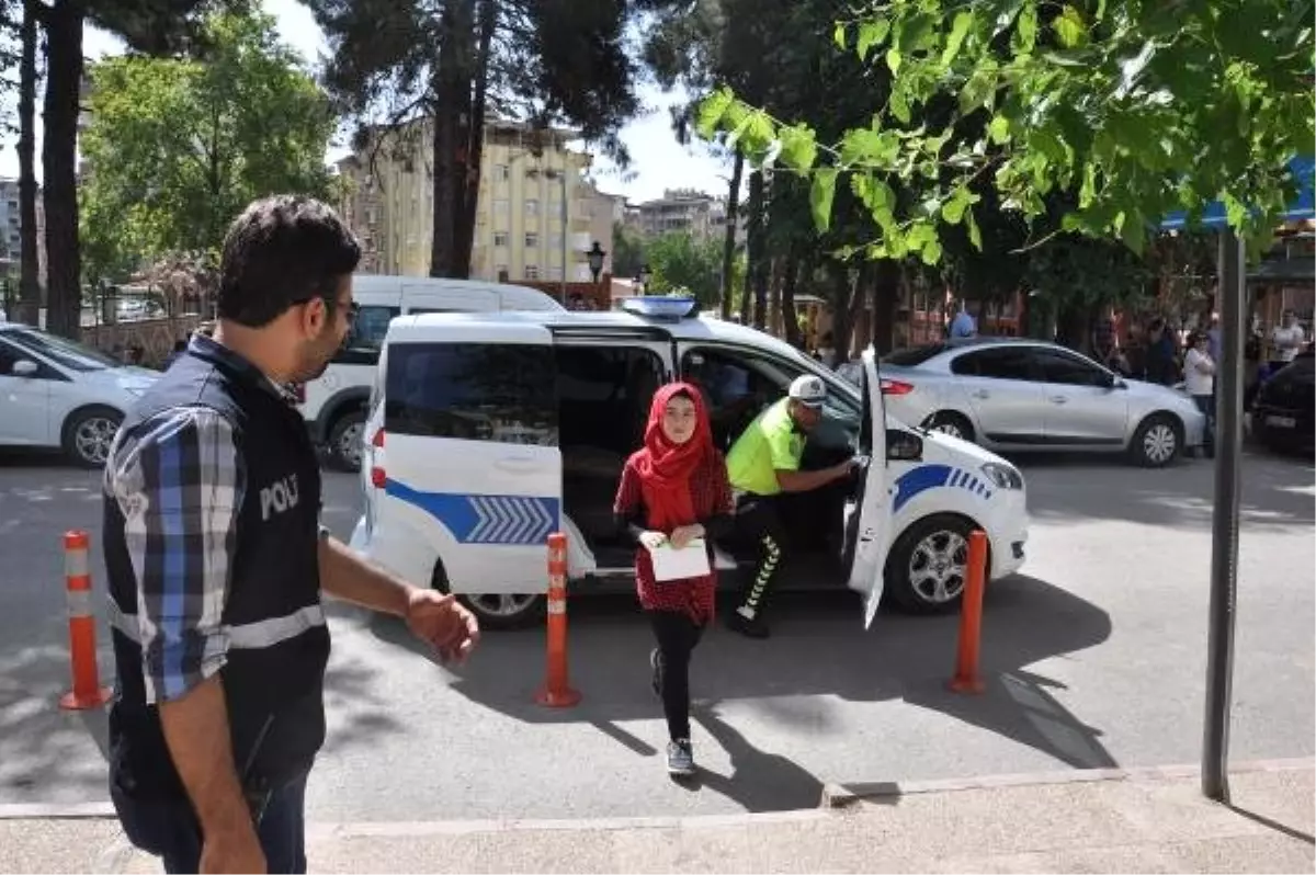 Sınava polisin yardımı ile yetişti