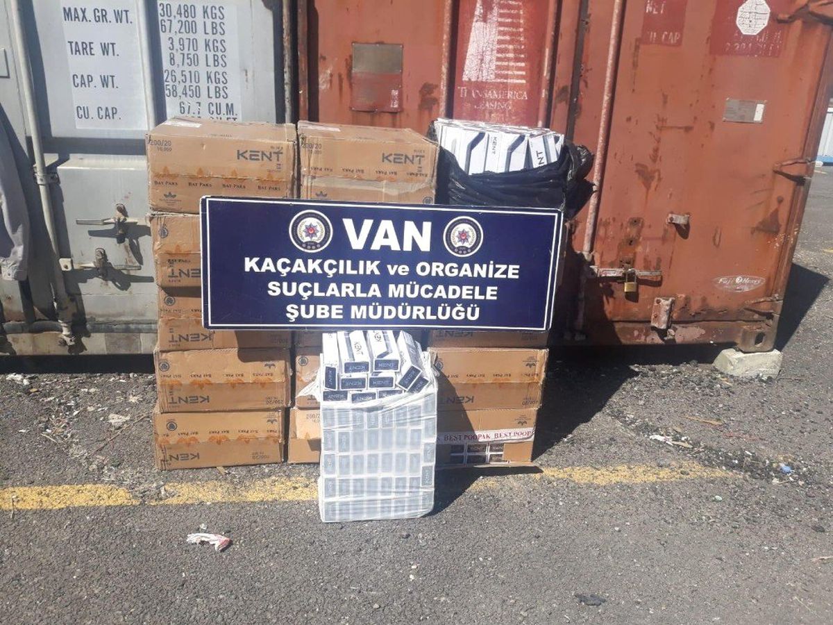 Van\'da 8 bin paket kaçak sigara ele geçirildi