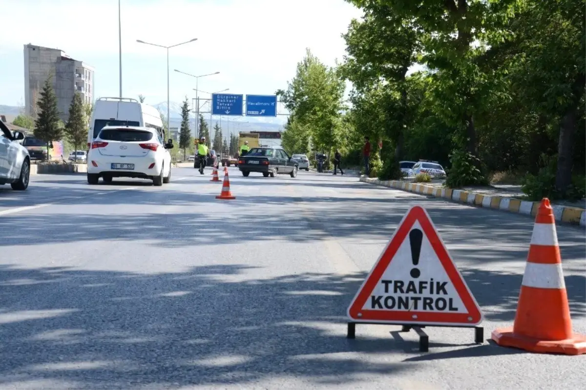 Van\'da "Türkiye huzur ve trafik uygulaması"