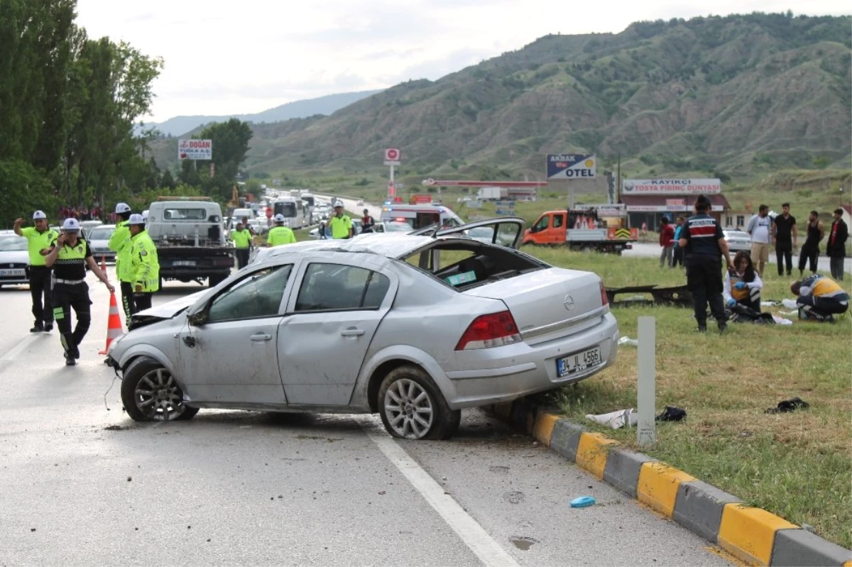 Yağmur kazaları da beraberinde getirdi: 1 ölü, 7 yaralı