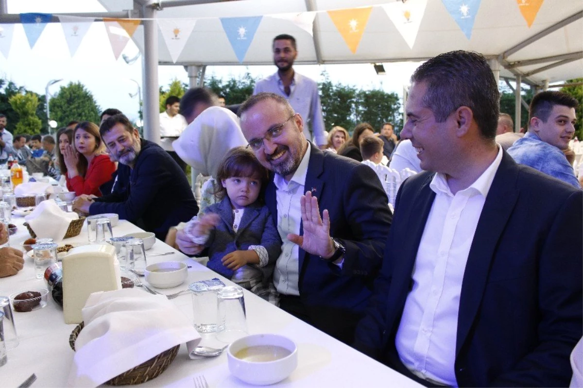 AK Parti Çanakkale İl Başkanlığından iftar