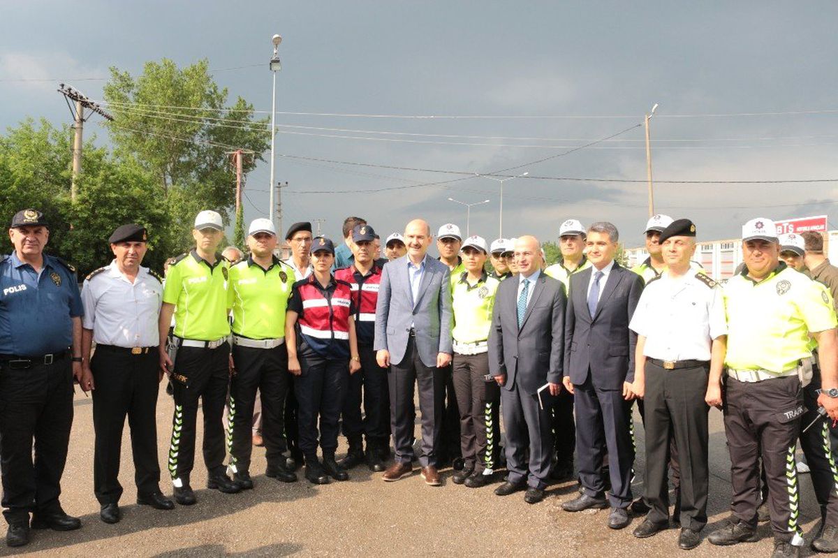 Bakan Soylu bayram trafiğini denetledi