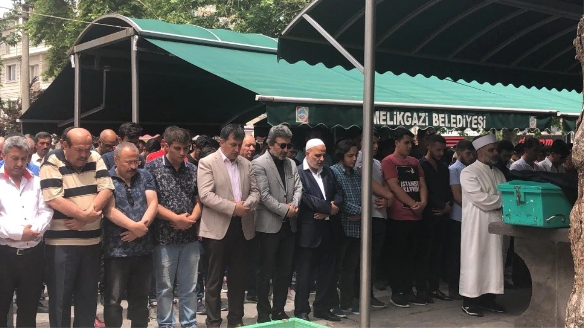 Beşiktaş Divan Kurulu eski Üyesi Hasan Demir\'e son görev