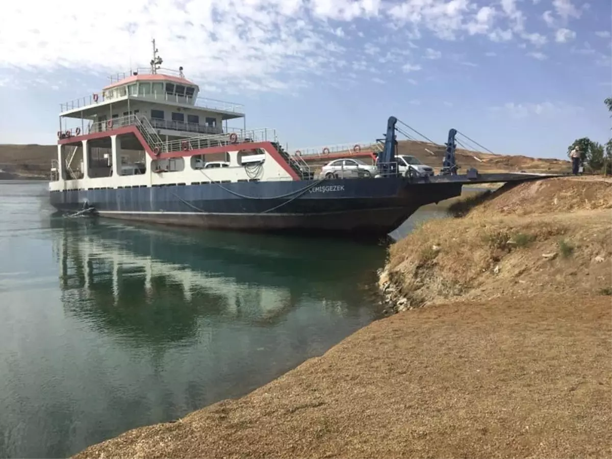 Çemişgezek feribot seferleri bayramda ücretsiz oldu