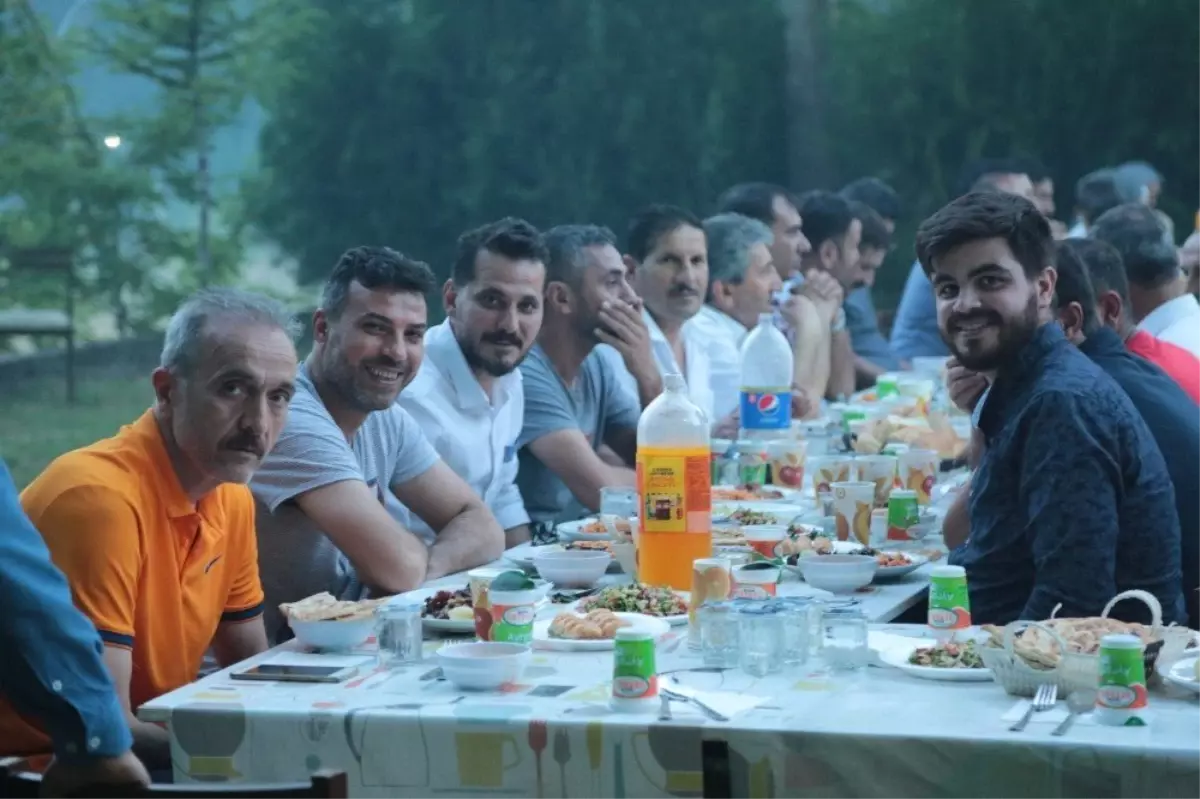 Evkur Yeni Malatyaspor\'da kulüp çalışanlarına iftar