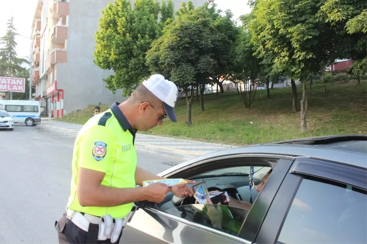 Kaymakam Tezcan trafik uygulamasına katıldı