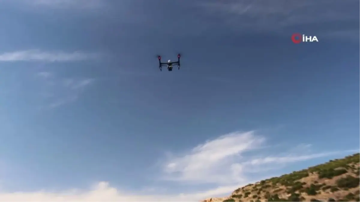 Kuşadası\'nda drone ile bayram denetimi yapılıyor