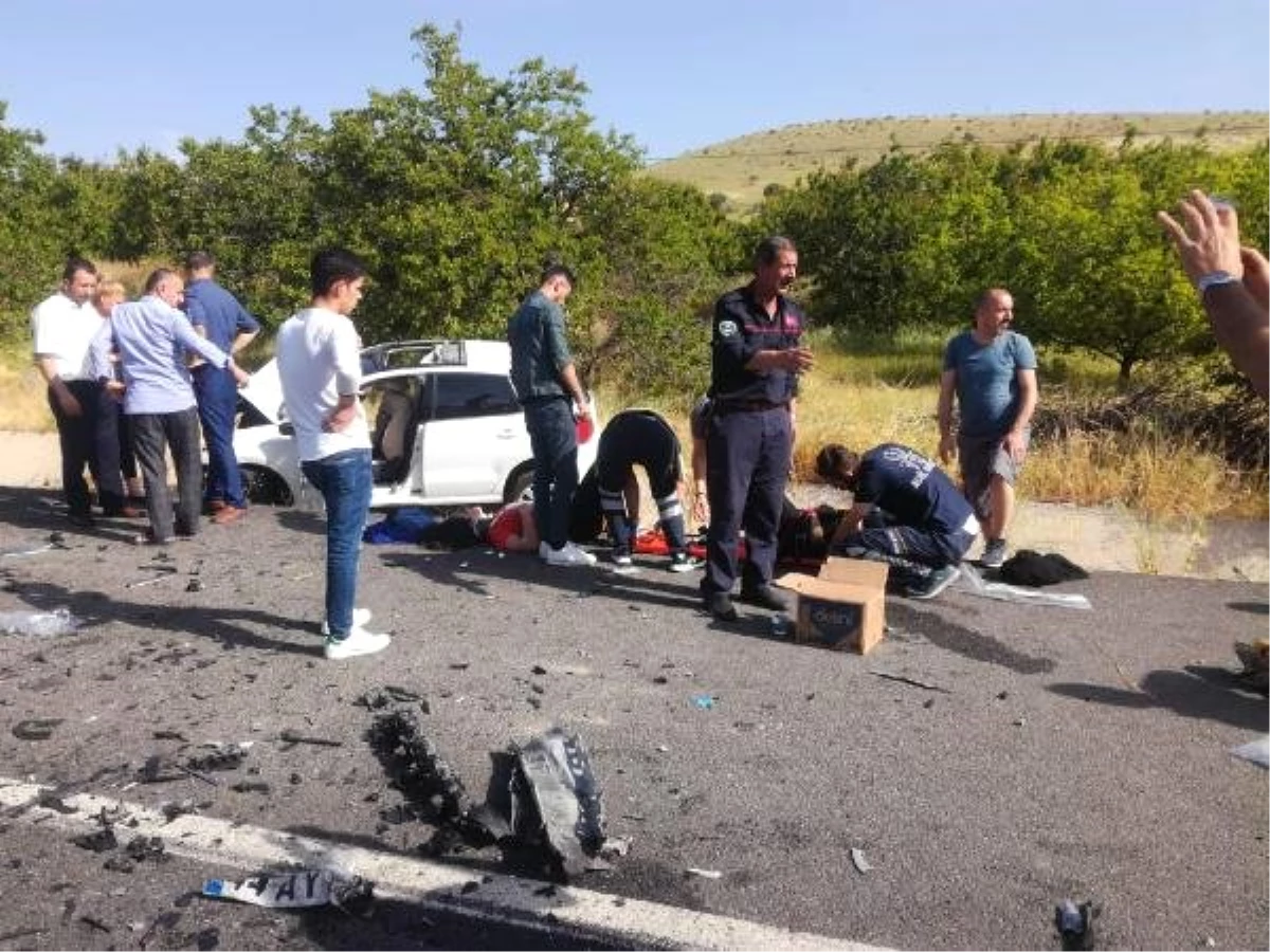 Malatya\'da kaza: 2 ölü, 3 yaralı (Yeniden)