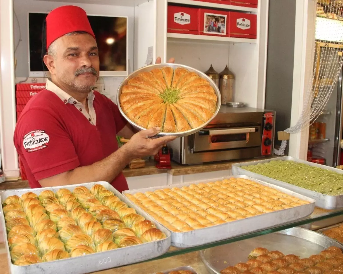 Ucuz baklava ve çikolataya dikkat