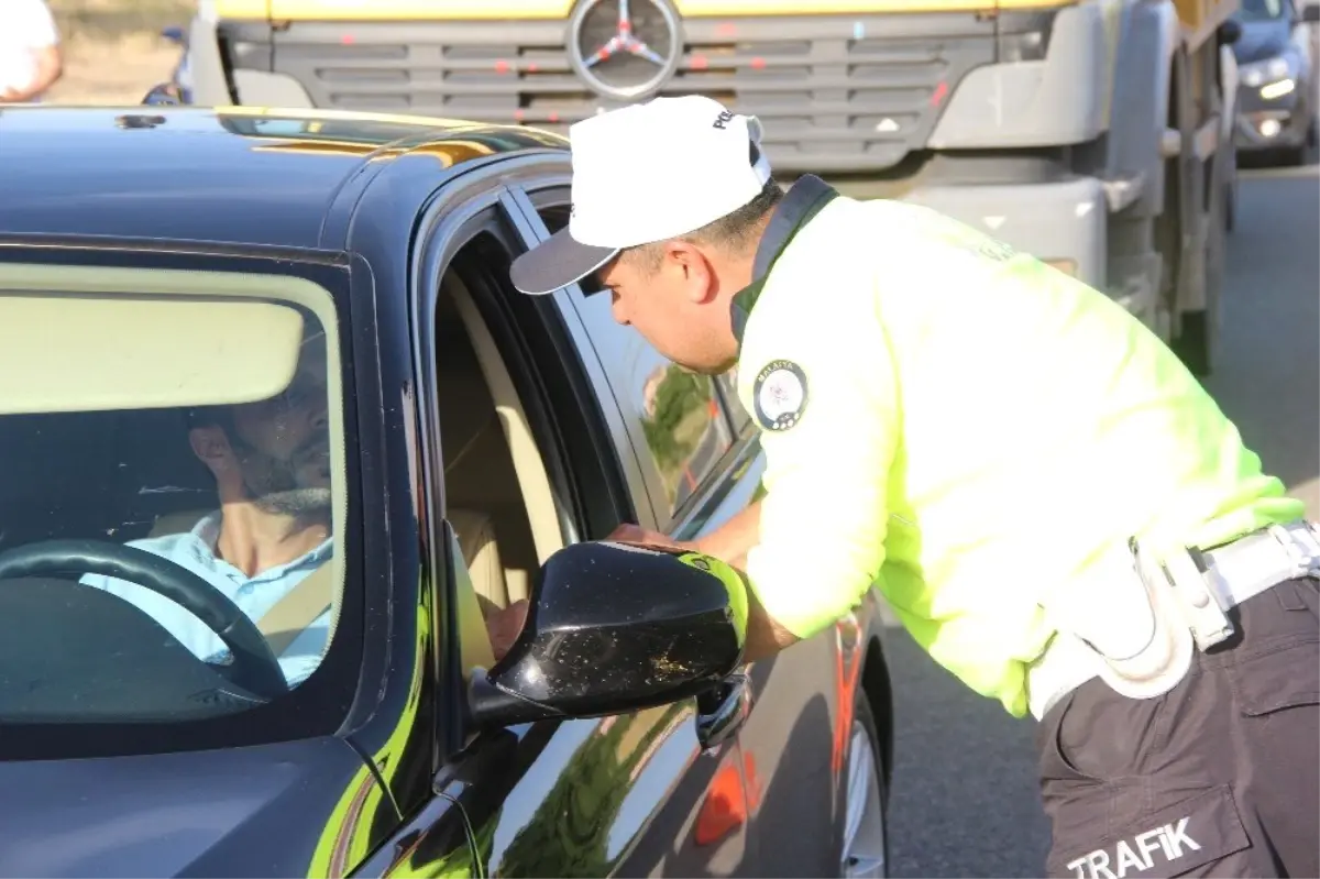 Vali Baruş trafik denetimine katıldı