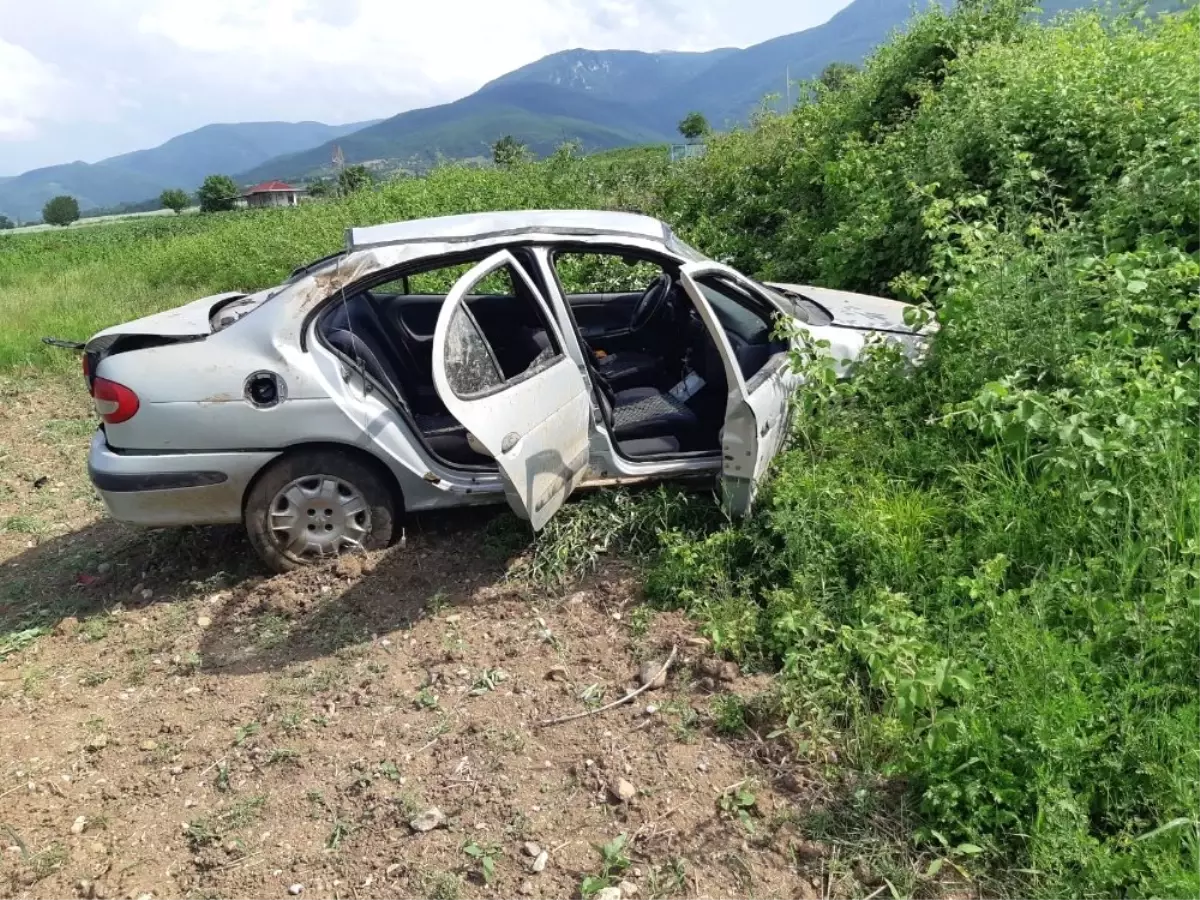 15 yaşındaki sürücü kaza yaptı: 3 yaralı