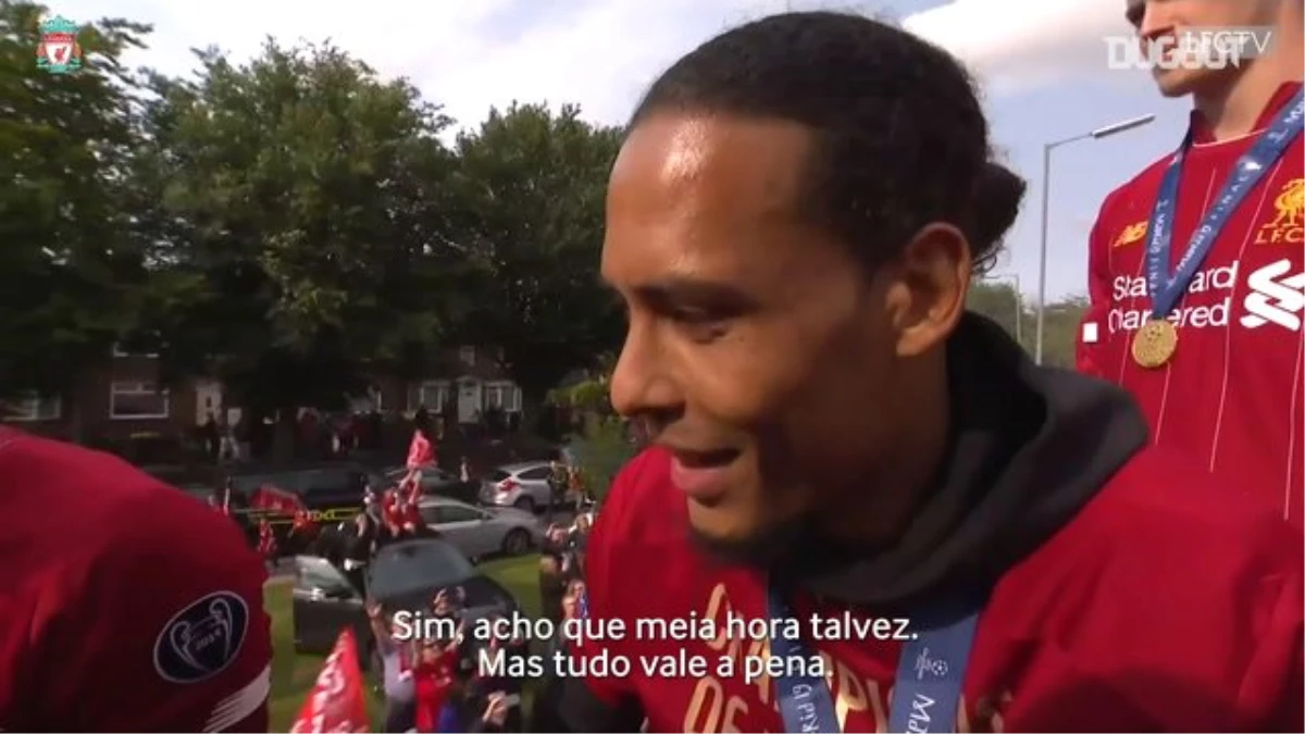 Alisson Beija Van Dijk Durante Entrevista