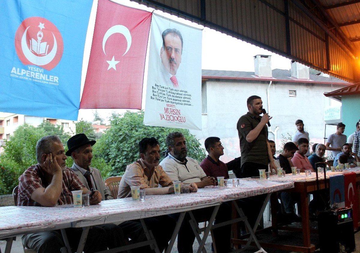 Alperenler Vakfından Bayırbucak Türkmenlerine iftar verildi