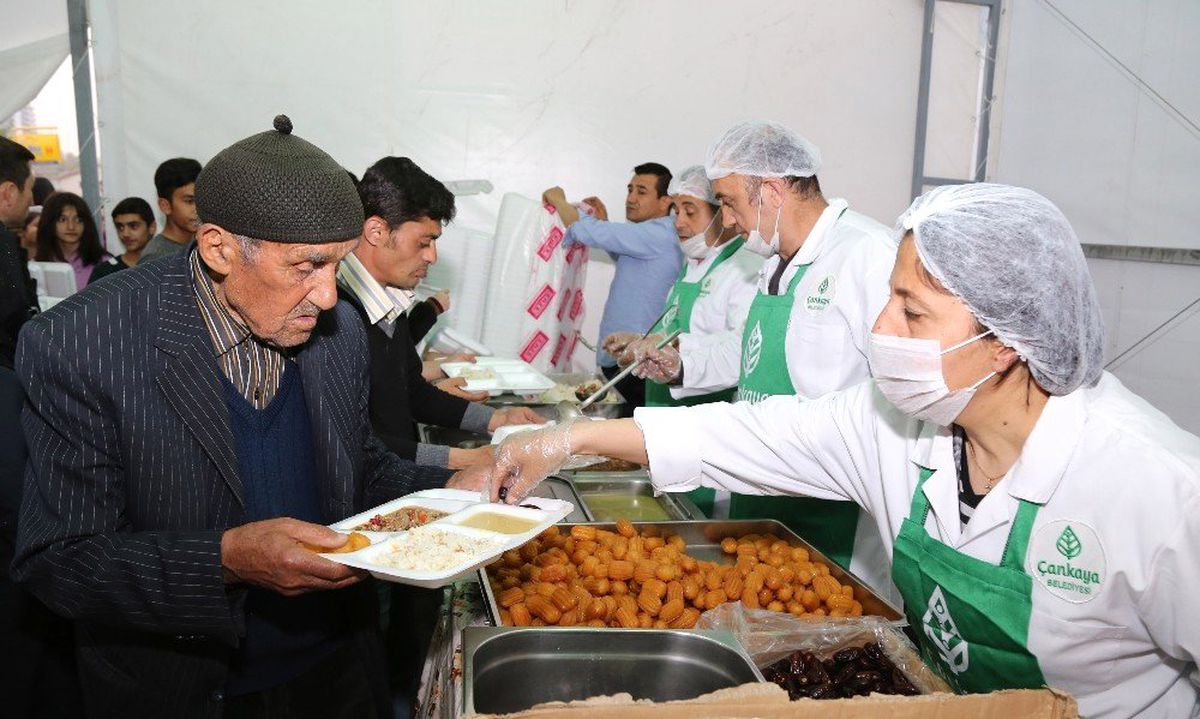 Çankaya bu yıl da Ramazan\'da sofralarını paylaştı