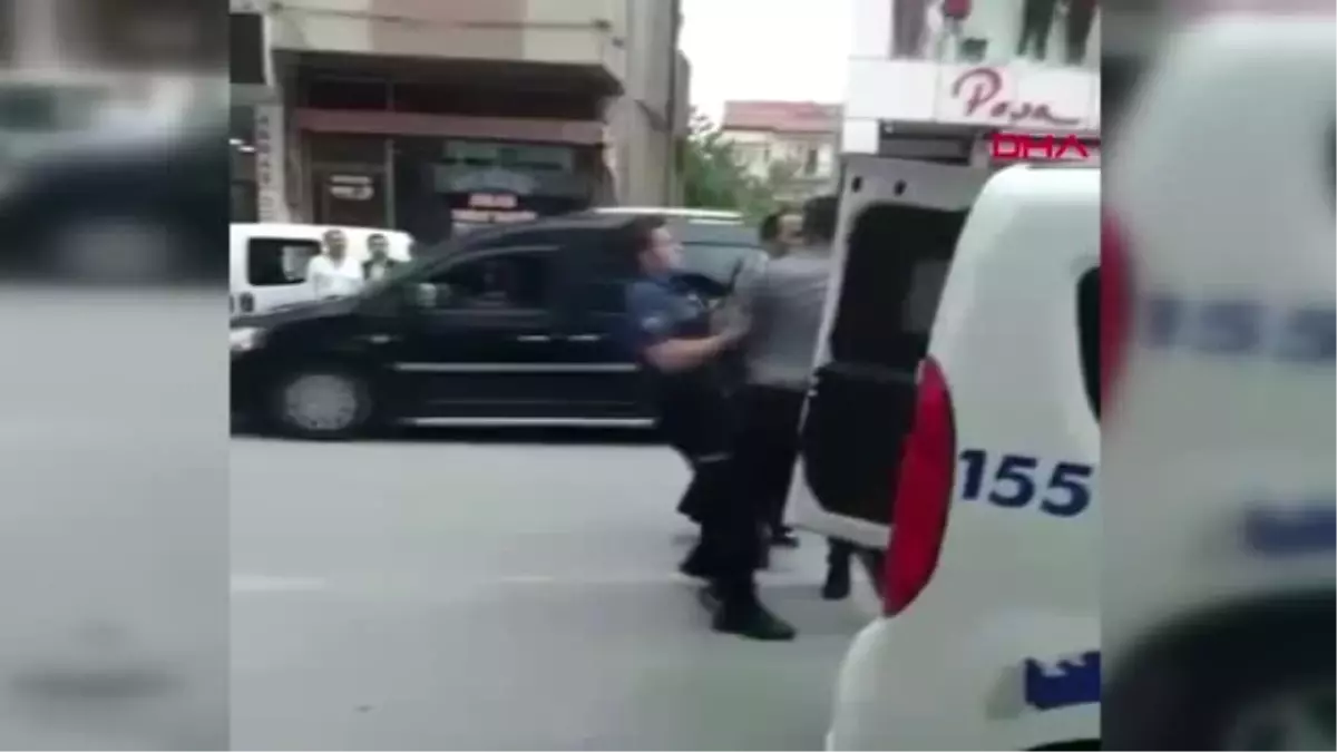 ÇORUM Sokakta sigara içen kadını dövdü, polise direndi