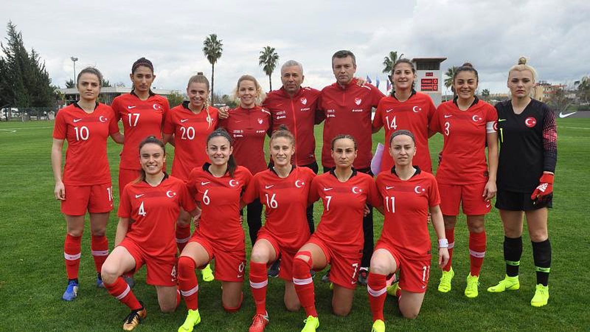 Fransa\'da Kadınlar Dünya Kupası başlıyor: Türk kadınlar futbolda nerede?