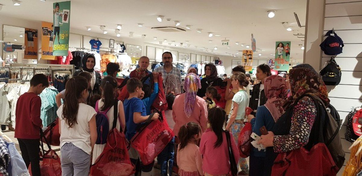 Giresun\'da çocukların bayramlık sevinci