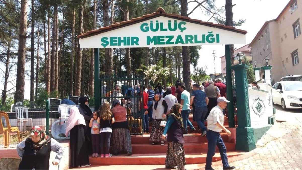 Gülüç Belediyesi mezarlıklarda Kur\'an-ı Kerim okuttu