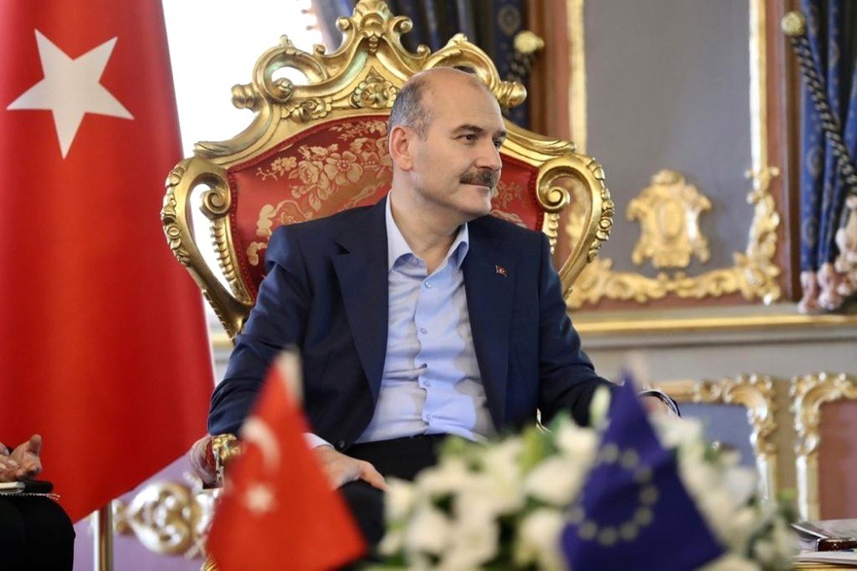 İçişleri Bakanı Soylu, AB Komiseri Avramopoulos\'u kabul etti