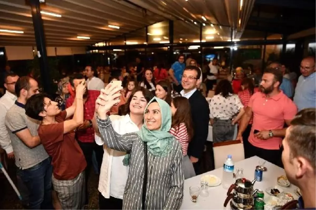 İmamoğlu aile fertleriyle iftarda bir araya geldi