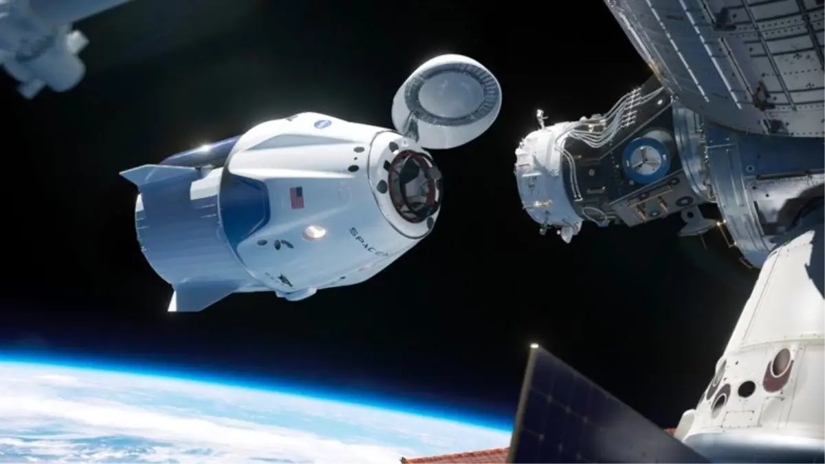 SpaceX\'in Kargo Gemisi Dragon, ISS\'den Döndü