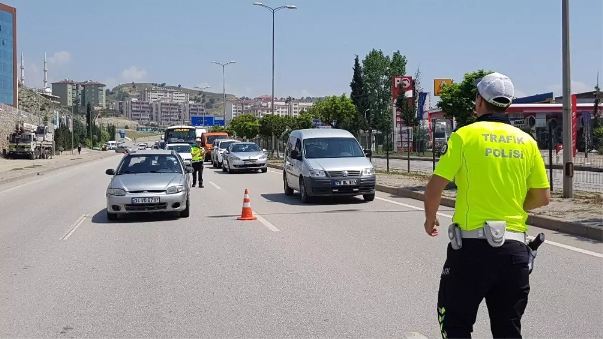 Trafikte bayram tedbirleri arttı