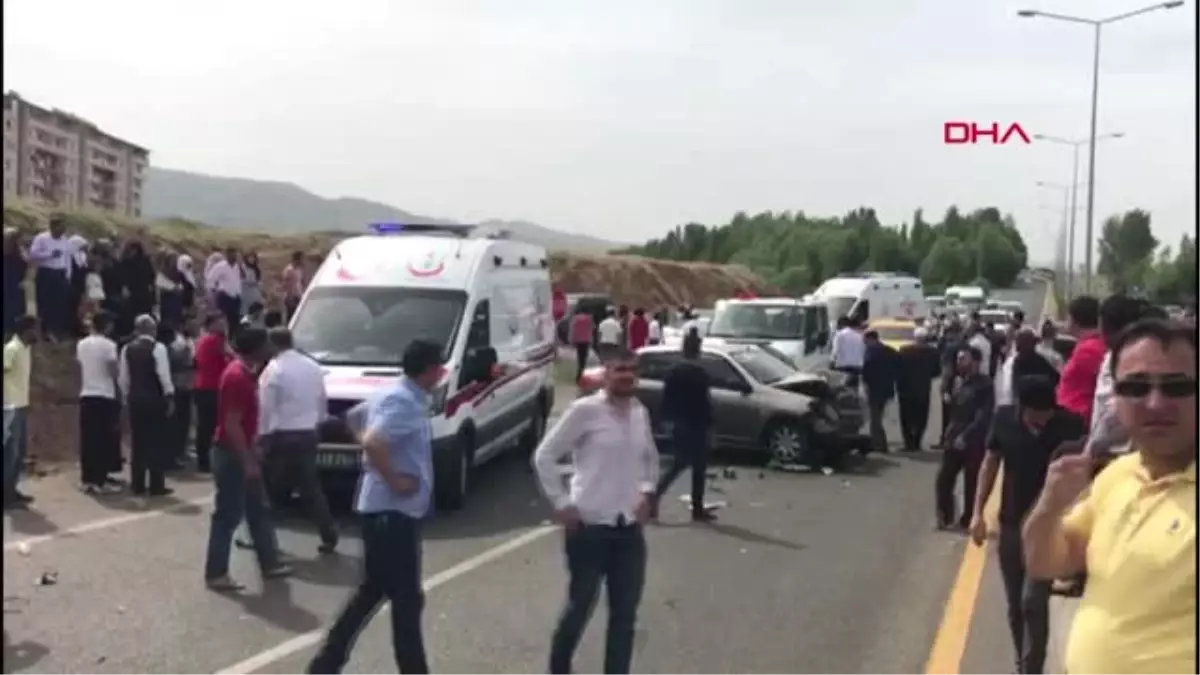 Bingöl\'de trafik kazası: 5 yaralı