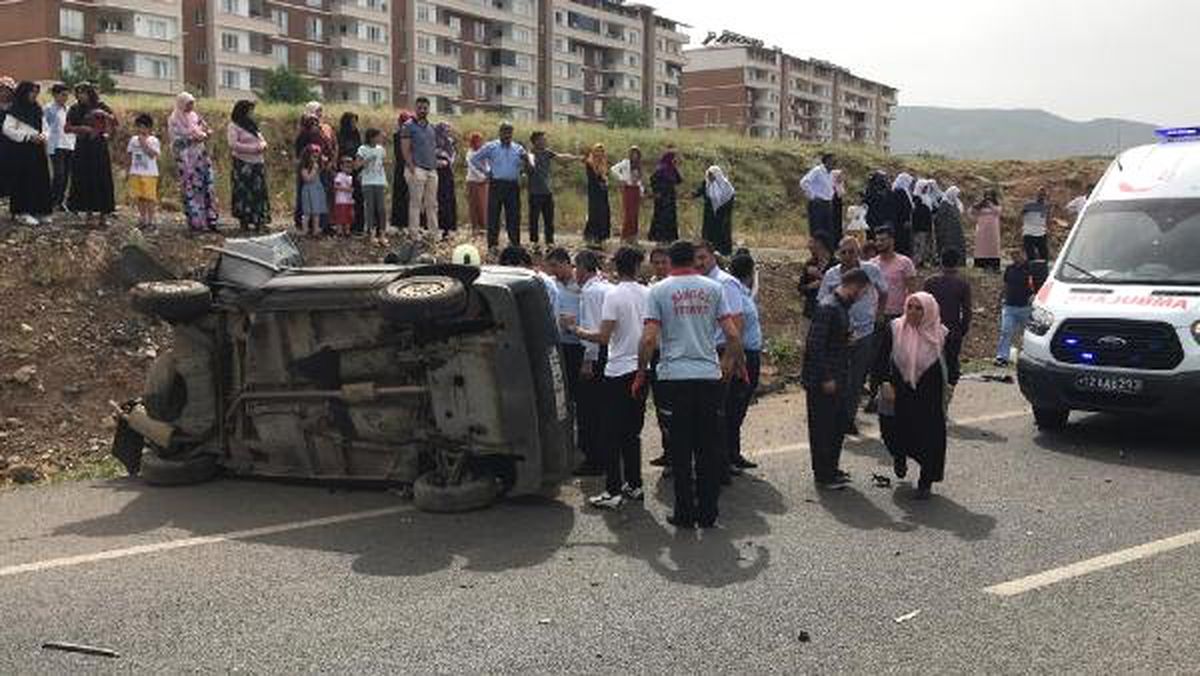 Bingöl\'de trafik kazası: 5 yaralı